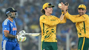 লজ্জার হারের পর কঠিন সমীকরণে ভারত