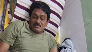 শ্রমিকদল নেতার বিরুদ্ধে সাবেক ইউপি সদস্যকে কোপানোর অভিযোগ