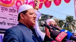 দাঁড়িপাল্লার এক পাল্লায় আমেরিকা, অন্য পাল্লায় ভারত: রেজাউল করীম