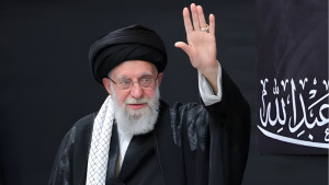 এবার ইরানের পাল্টা হামলা