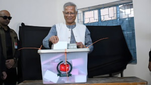 ভোট দেওয়ার পর ড. ইউনূস বললেন—ঈদ মোবারক