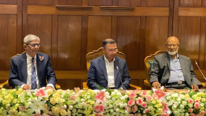 সংসদীয় দলের নেতা ও প্রধানমন্ত্রী নির্বাচিত হলেন তারেক রহমান