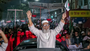 বিএনপি প্রার্থীর সঙ্গে নির্বাচনী কর্মকর্তার ‘গোপন বৈঠক’