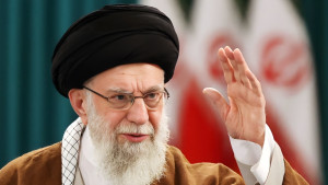 তেহরানে খামেনির কার্যালয়ে হামলা