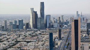 রিয়াদ ও পূর্বাঞ্চলে ইরানের হামলা, প্রতিহতের দাবি সৌদি আরবের