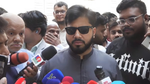 একজনের ভোট দিয়েছেন অন্যজন, ইশরাকের অভিযোগের পর ব্যবস্থা