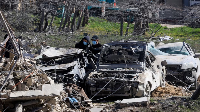 লেবাননে ইসরায়েলি হামলায় নিহত ১২