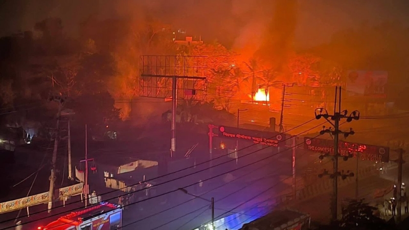 বন্ধ হয়নি গ্যাস লিকেজ, হাসপাতালে কাতরাচ্ছে রোগীরা