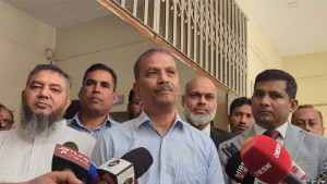 বিশ্বকাপ ইস্যুতে ক্রিকেটারদের সঙ্গে বসবেন আসিফ নজরুল