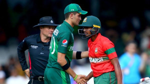বাংলাদেশ ইস্যুতে বিশ্বকাপ প্রস্তুতি স্থগিত পাকিস্তানের