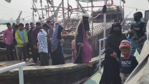 কক্সবাজারে ৫ মানবপাচারকারী আটক; উদ্ধার নারী ও শিশুসহ ২০