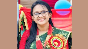 ‘আপু’ ডাক শুনে চটলেন ইউএনও