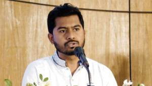 নিরাপত্তা শঙ্কায় নুর