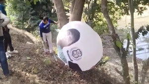 সিলেট থেকে উড়ে যাওয়া বেলুনে ভারতে আতঙ্ক