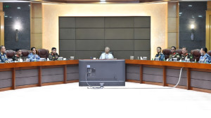 সেনাসদরে প্রধান উপদেষ্টা, নির্বাচন নিয়ে বাহিনীকে দিকনির্দেশনা