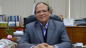 সাবেক গভর্নর আতিউরসহ ২৫ জনকে গ্রেপ্তারে পরোয়ানা