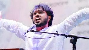 ফ্ল্যাট কিনতে ১ কোটি টাকা পাবে হাদির পরিবার