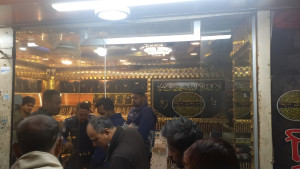 থানার পাশের মার্কেট থেকে ১২০ ভরি স্বর্ণ চুরি