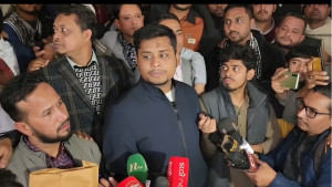 প্রশাসন বিএনপির দিকে ঝুঁকে পড়েছে: হাসনাত