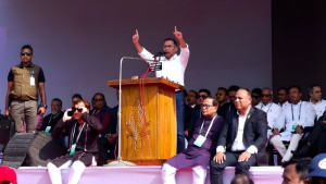 ১৬ বছর উন্নয়নের নামে জনগণের সম্পদ লুট করে পাচার করা হয়েছে: তারেক রহমান