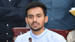 তারেক রহমানকে প্রথমে শোকজ করা উচিত: আসিফ মাহমুদ