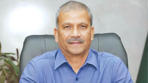 প্রবাসীদের সুসংবাদ দিলেন আসিফ নজরুল