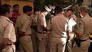 ভারতে বাংলাদেশি দম্পতিকে ‘মারধর’, চিকিৎসক বললেন ‘আবেগের বশে এমন আচরণ’
