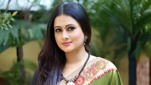 আজ পূর্ণিমার জন্মদিন, কত বছরে পা রাখলেন চিরসবুজ এই নায়িকা