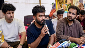 শিক্ষার্থীদের নামে মামলার তদন্ত চালিয়ে যাওয়ার অনুমতি ‍সুপ্রিম কোর্টের, উদ্বিগ্ন ককরোচ জনতা পার্টি