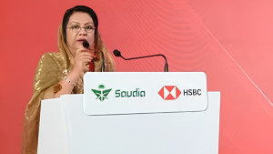 বাংলাদেশকে আঞ্চলিক এভিয়েশন হাব বানাতে চায় সরকার: বিমানমন্ত্রী
