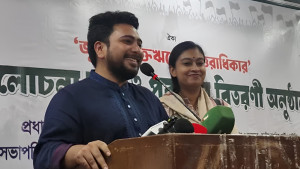 সাবেক রাষ্ট্রপতির বিরুদ্ধে পদক্ষেপই ফ্যাসিবাদ নিয়ে সরকারের অবস্থান পরিষ্কার করবে: নাহিদ ইসলাম