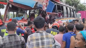 কুমিল্লায় ২ বাসের সংঘর্ষে নিহত ১, আহত ১০
