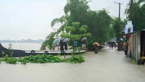 ভারি বৃষ্টিতে বাড়তে পারে নদ-নদীর পানি