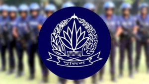 পলাতক ৩ পুলিশ কর্মকর্তা চাকরিচ্যুত