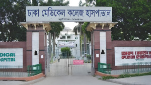বাংলামোটরে গাছের সঙ্গে ঝুলন্ত অবস্থায় মরদেহ উদ্ধার