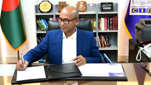 সিআইডির প্রধান হিসেবে দায়িত্ব নিলেন মোশাররফ হোছাইন