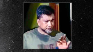 রাতে প্রবাসীর স্ত্রীর ঘরে আপত্তিকর অবস্থায় ধরা প্রধান শিক্ষক