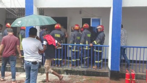 মানিকগঞ্জ সদর থানায় আগুন, ওসির কক্ষের মালামাল পুড়ে ছাই