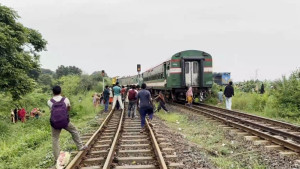 ঢাকার সঙ্গে উত্তরাঞ্চলের রেল যোগাযোগ বন্ধ