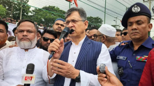 ‘সরকারের লক্ষ্য শুধু ত্রাণ প্রদান নয়, ক্ষতিগ্রস্তদের পুনর্বাসন নিশ্চিত করা’