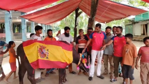 দুই লাখ টাকার মহিষ দিয়ে ভূরিভোজের আয়োজন স্পেন সমর্থকদের