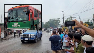 প্রধানমন্ত্রীর দক্ষিণবঙ্গ সফর ঘিরে উচ্ছ্বাস, বৃষ্টিতেও মহাসড়কে নেতাকর্মীদের ঢল