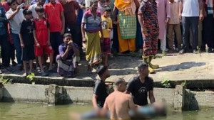 বন্ধুদের সঙ্গে পুকুরে গোসল করতে নেমে প্রাণ গেল কলেজছাত্রের