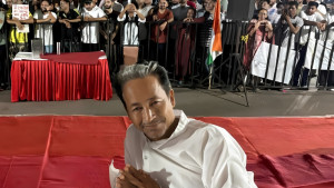 আমি গান্ধী নই, নিজের জীবনের নায়ক নিজেই হোন—অনশনে বললেন ‘থ্রি ইডিয়টসের র‍্যাঞ্চো’