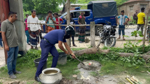 চুয়াডাঙ্গায় পাওয়া গেল জয় বাংলা লেখা ‘বোমা’