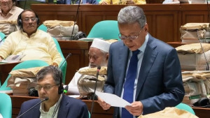 এবার বাজেট ঘাটতি ২ লাখ ৪৩ হাজার কোটি টাকা