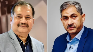 রাতে দেশ ছাড়ছেন আরও দুই মন্ত্রী
