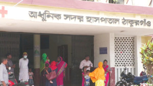 কিস্তির টাকা চাওয়ায় এনজিওকর্মীদের আটকে রেখে মারধর