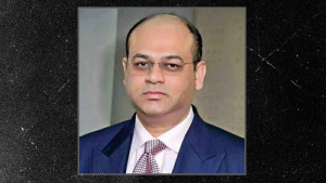 ৫০০ কোটি টাকার সম্পত্তি হস্তান্তর করলেন সাবেক ভূমিমন্ত্রীর ভাই ও স্ত্রী