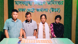 বাসে চড়ে যাত্রী বেশে ইয়াবার চালান নিয়ে ঢুকছিলেন ঢাকায়, অতঃপর...